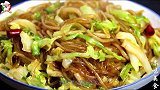 包菜这样做，味道咸香微辣，简直就是下饭利器，给肉都不换！