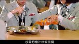 女孩被校霸逼迫吃下橙汁饭，日后苦练拳击，重新赢回尊严！