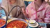 相亲发生这种事，就算是没有脾气的女人，也能被这蠢货逼急眼