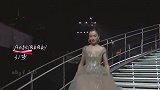 红毯艳压全场的女星，宋轶拿苹果走红毯，热巴成玫瑰仙子傲视群芳