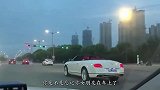 爆笑：大白天的，睡个觉都不让睡