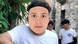 这个造型吓坏了路人
