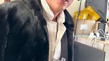 东北老头太浪了，他的名叫周老浪！