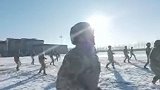 冰天雪地，热血练兵！武警战士零下15℃操练工兵锹，“杀”声震天，看得热血沸腾！