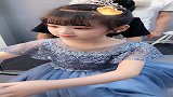 小姑娘可爱的笑容真好看