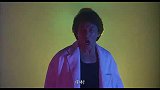 兄弟临死前唯一的遗愿，就是叫成龙不要泡自己的妹妹，笑死