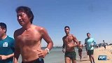 富力澳洲拉练难得休息机会 沙滩足球为众球星放松身心