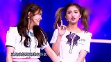 美女现场“表白”刘维，刘维为她们披衣