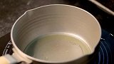 小生下班回家，简单吃一顿牛肉番茄面汤，酸酸甜甜，超治愈