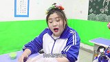 无硼砂声控炸耳大PK！当红豆泥遇上爆炸解压球，谁会更炸耳？