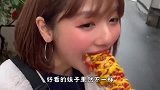 爆笑：新娘找的伴娘也太好看了，这让新郎情何以堪
