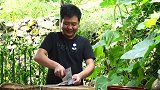 二哥今天做鲫鱼，一次做两条，配上米饭猛吃，差点连鱼刺都不放过