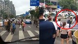 贵州遵义一出租车斑马线上疾驰撞倒4名小学生 肇事司机已被控制