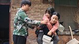 妹妹外出打工，嫂子只给100元路费，4年后妹妹却感谢嫂子