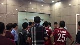 中超-17赛季-冲突! 上港助教赛后推搡工作人员 双方脏话漫天不堪入耳-专题