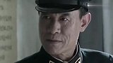 沧海：乞丐路边要饭被欺负，谁知脱下衣服全是勋章，首长傻眼了
