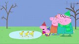 小猪佩奇：猪爸不忍孩子受累，却抱着佩奇，居然给她当肉垫！