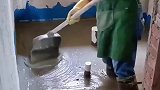轻质发泡水泥，卫生间回填就该这样做，真是干着最脏的活挣最干净的钱