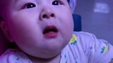 当人类幼崽第一次尝试榴莲