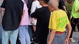 男人之间的默契，无关年龄！