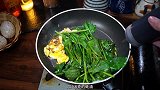 菠菜鸡蛋怎么炒，百吃不腻的菠菜炒鸡蛋，超级开胃