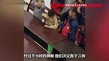 7名小学生吵架来到派出所评理，民警特意开了调解室
