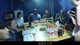 佩服又心疼！章子怡意外摔倒胳膊难抬起，忍痛坚持拍摄直至杀青