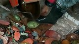 花五万买的玉石，当场找师傅切开，感觉自己肠子都悔青了！
