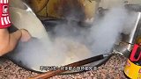 藏在村里的大锅柴火咸饭，老伯煮54年，现在开店1天要煮4大锅200斤