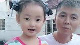 萌娃和爸爸一起合拍，真的好可爱呀