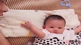 母老虎上厕所去了，让我看这个小兔崽子，咱也不敢动，咱也不敢问