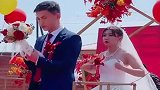 难道这就是嫁给了爱情，新娘全程没有笑脸，看着令人心疼
