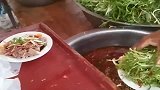 村里的喜宴就是这样，吃的就是这种味道，酒店的大厨没法比