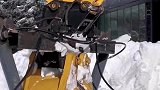 原来大雪人，是这样堆的