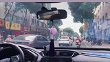 人是高等文明生物，乘客还没起床就叫网约车