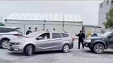 原地移车确实非常酷就是很废车轱辘