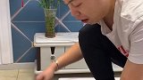 在坚持几天爸爸上班了就好了