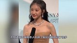 景甜近照曝光，肤色发黄，卧蚕塌陷变眼袋：这不是我认识的仙女