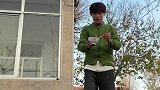 它转身就走了，像下定了某种决心