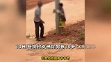 村民怀疑10岁男孩偷钱，将其绑电线杆上用电线抽打致满背伤痕？村支书：2人被拘