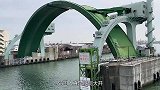 为什么日本要花30亿在河面上造个拱门，这样做有何用处？