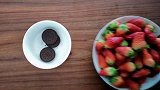 三片奥利奥146大卡，还是吃草莓吧。#减肥