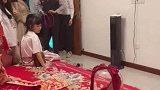 新郎套鞋几次没中伴郎一出手秒杀全场