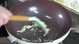 豆腐这样做真的太好吃了，看着都要流口水，给肉都不换，做法简单