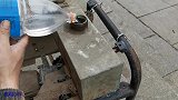 本田汽油发电机组装完毕！下面加油试机，看看能不能发动着