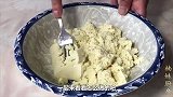 豆腐里加2个鸡蛋，不炒不炖不调馅，双手一卷一捏，太香了