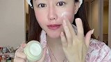 日本女人天天泡在厨房皮肤竟然还那么好护肤 面霜 修护