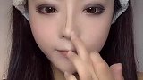 网红小姐姐眉笔加口红试妆，像不像魔女贝丽塔，妆容太好看了！