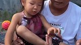 妹妹被鳄鱼咬了