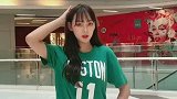 小姐姐穿绿色的衣服好好看呀 我都心动了